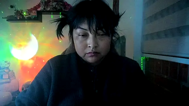 Snapshot of Shaddycute_ chatting on 03-25-26, 11:44 Shaddycute online show from 03-25-26, 11:44