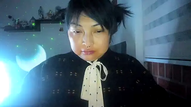 Snapshot of Shaddycute_ chatting on 04-10-26, 01:55 Shaddycute online show from 04-10-26, 01:55