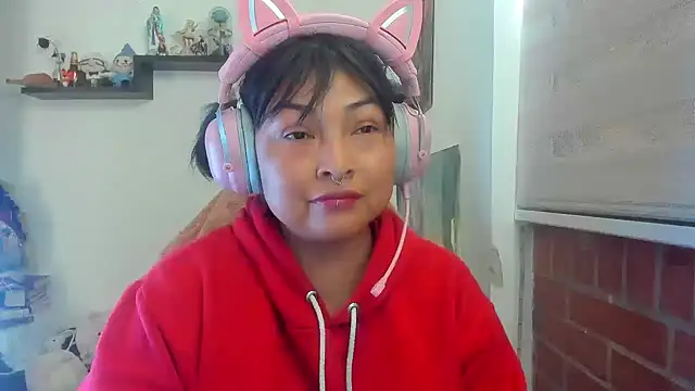 Snapshot of Shaddycute_ chatting on 04-13-26, 04:45 Shaddycute online show from 04-13-26, 04:45
