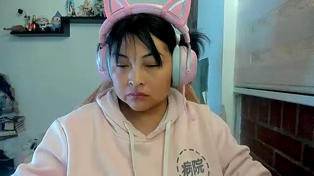 Snapshot of Shaddycute_ chatting on 04-15-26, 05:42 Shaddycute online show from 04-15-26, 05:42