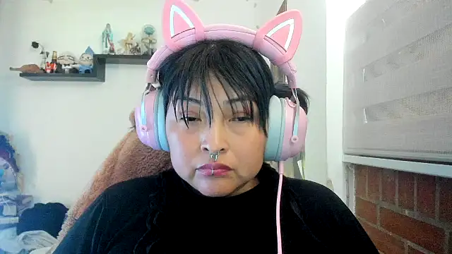 Snapshot of Shaddycute_ chatting on 04-20-26, 09:05 Shaddycute online show from 04-20-26, 09:05