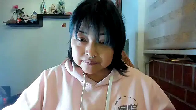 Snapshot of Shaddycute_ chatting on 05-05-26, 02:03 Shaddycute online show from 05-05-26, 02:03