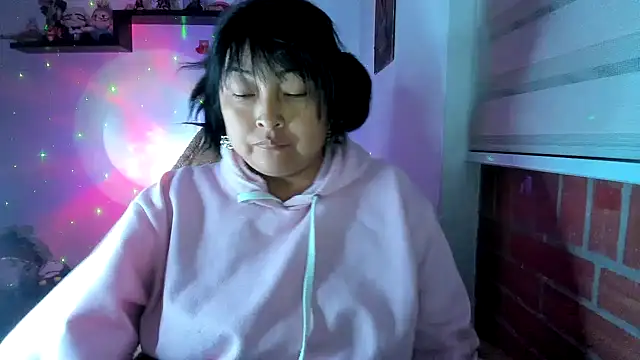 Snapshot of Shaddycute_ chatting on 07-03-26, 01:56 Shaddycute online show from 07-03-26, 01:56