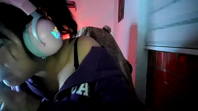 Snapshot of Shaddycute_ chatting on 07-10-26, 03:00 Shaddycute online show from 07-10-26, 03:00