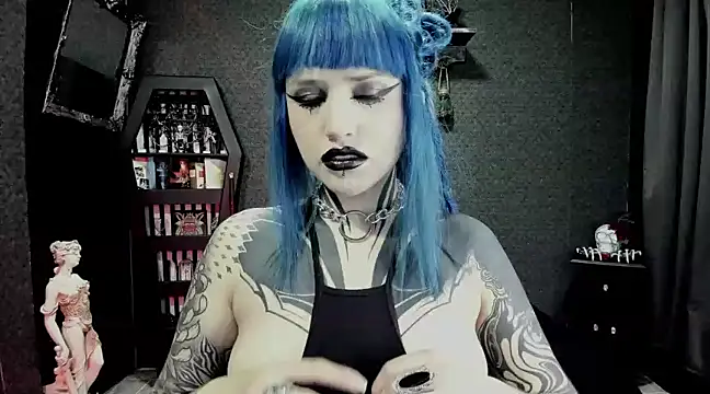 Snapshot of DimmuandDarkness chatting on 12-05-24, 12:41 DimmuandDarkness online show from 12-05-24, 12:41