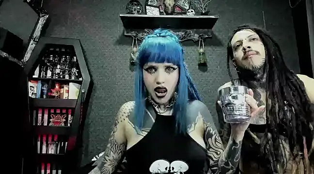 Snapshot of DimmuandDarkness chatting on 12-05-24, 04:42 DimmuandDarkness online show from 12-05-24, 04:42