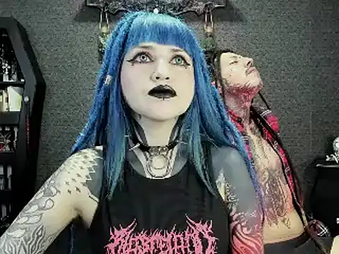 Snapshot of DimmuandDarkness chatting on 12-10-24, 02:39 DimmuandDarkness online show from 12-10-24, 02:39