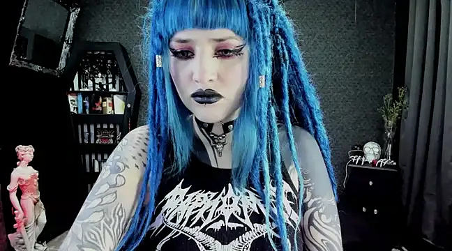 Snapshot of DimmuandDarkness chatting on 01-04-25, 09:31 DimmuandDarkness online show from 01-04-25, 09:31