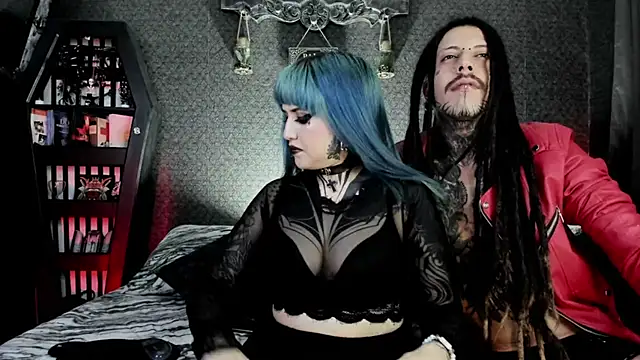 Snapshot of DimmuandDarkness chatting on 02-04-25, 05:42 DimmuandDarkness online show from 02-04-25, 05:42