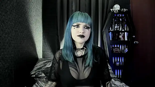 Snapshot of DimmuandDarkness chatting on 02-16-25, 12:41 DimmuandDarkness online show from 02-16-25, 12:41