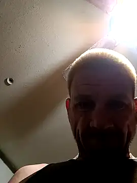 Snapshot of gettinit2wice chatting on 01-06-25, 08:35 gettinit2wice online show from 01-06-25, 08:35