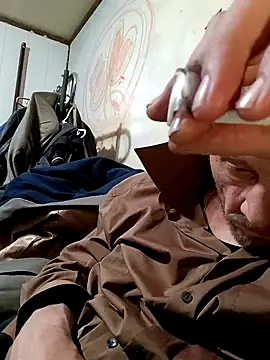 Snapshot of gettinit2wice chatting on 01-18-25, 02:23 gettinit2wice online show from 01-18-25, 02:23