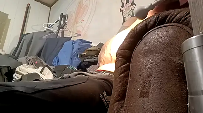 Snapshot of gettinit2wice chatting on 02-08-25, 08:42 gettinit2wice online show from 02-08-25, 08:42