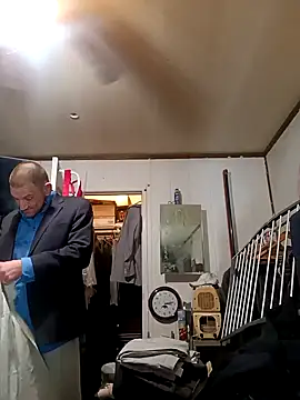 Snapshot of gettinit2wice chatting on 02-09-25, 11:04 gettinit2wice online show from 02-09-25, 11:04