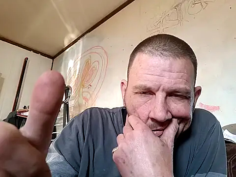 Snapshot of gettinit2wice chatting on 02-10-25, 11:45 gettinit2wice online show from 02-10-25, 11:45