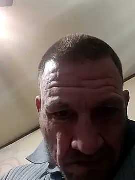 Snapshot of gettinit2wice chatting on 02-13-25, 06:27 gettinit2wice online show from 02-13-25, 06:27