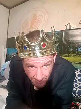 Snapshot of gettinit2wice chatting on 03-08-25, 12:22 gettinit2wice online show from 03-08-25, 12:22