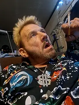 gettinit2wice online show from 12-15-25, 04:50