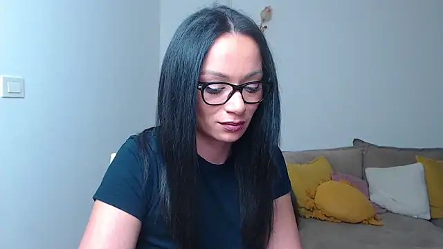 Snapshot of BabySerene chatting on 03-06-25, 10:15 BabySerene online show from 03-06-25, 10:15