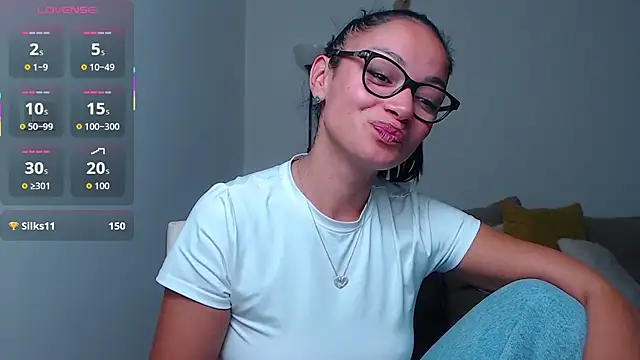 Snapshot of BabySerene chatting on 10-06-25, 03:48 BabySerene online show from 10-06-25, 03:48