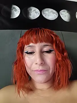 florecita9 online show from 11-28-25, 05:48