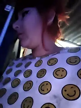 Snapshot of florecita9 chatting on 01-13-26, 05:51 florecita9 online show from 01-13-26, 05:51