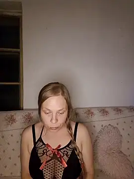 Snapshot of katiestevens chatting on 09-14-25, 08:08 katiestevens online show from 09-14-25, 08:08