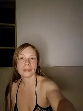 Snapshot of katiestevens chatting on 10-03-25, 08:50 katiestevens online show from 10-03-25, 08:50