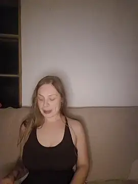 Snapshot of katiestevens chatting on 10-25-25, 08:58 katiestevens online show from 10-25-25, 08:58