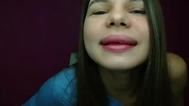 Snapshot of Hanna_Way chatting on 01-06-25, 06:58 Hanna Way online show from 01-06-25, 06:58