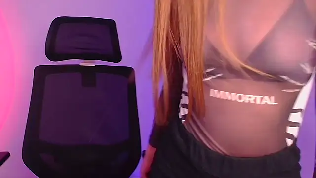 Snapshot of Hanna_Way chatting on 01-23-25, 06:49 Hanna Way online show from 01-23-25, 06:49