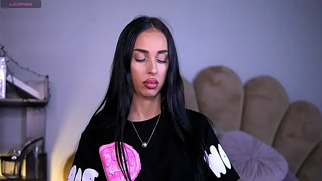 KairaAndrews online show from 02-07-25, 07:38