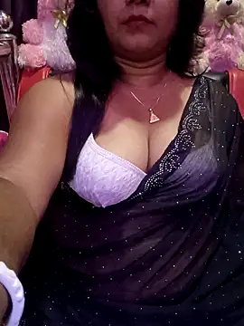 Snapshot of ella_mariya chatting on 06-02-26, 07:16 ella mariya online show from 06-02-26, 07:16