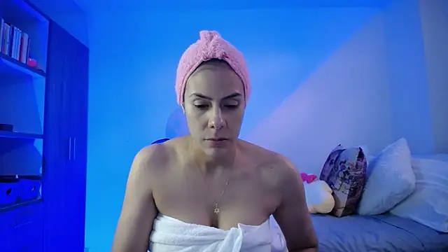 candydowson1 online show from 04-01-26, 10:29