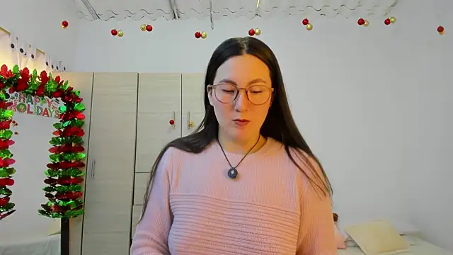 Elle Lee  online show from 12-02-25, 02:34