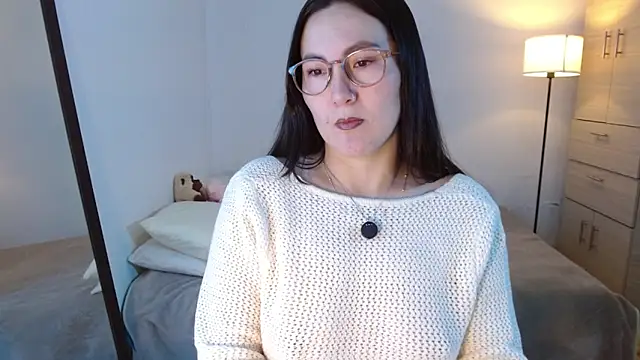 Elle Lee  online show from 04-11-26, 11:58