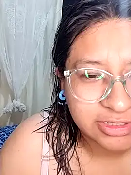 sarah12333 online show from 06-19-26, 04:50