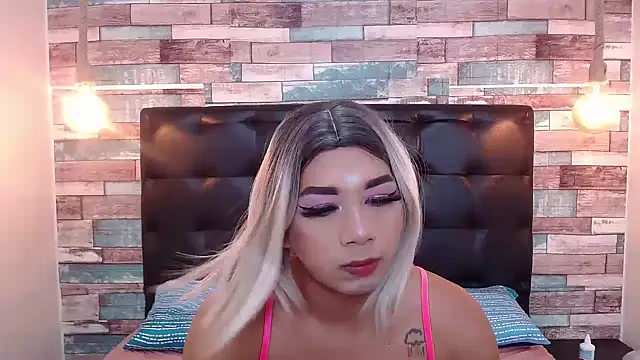 Snapshot of Antonela_Connors chatting on 09-19-25, 02:24 Antonela Connors online show from 09-19-25, 02:24