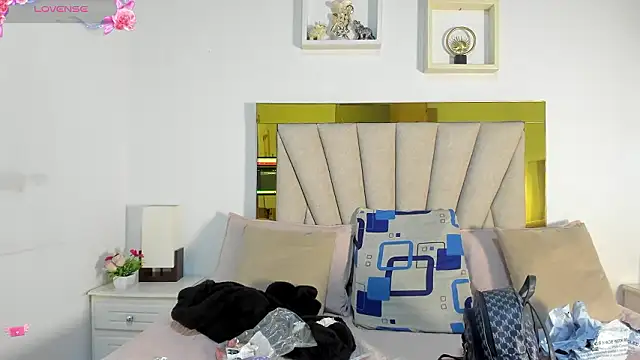 vahiolet fuentes online show from 02-12-26, 03:01