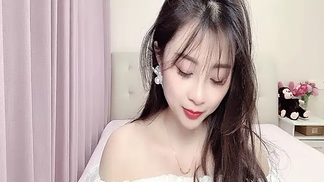 aisha123123 online show from 03-09-25, 01:26