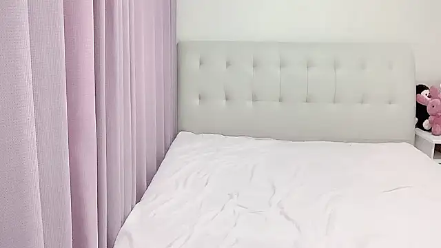 aisha123123 online show from 03-15-25, 02:03