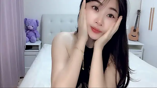 aisha123123 online show from 10-26-25, 02:17