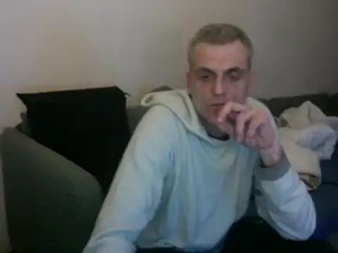 Snapshot of skossa777 chatting on 02-10-25, 05:30 skossa777 online show from 02-10-25, 05:30