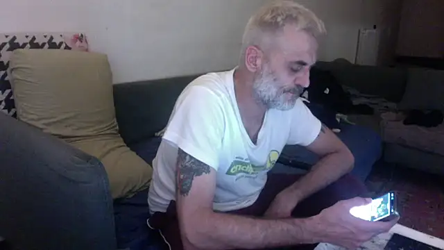 Snapshot of skossa777 chatting on 10-08-25, 05:21 skossa777 online show from 10-08-25, 05:21