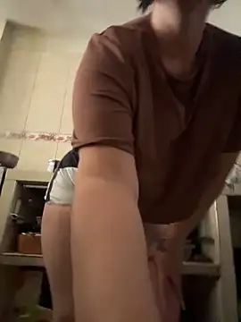 karenlennox1 online show from 12-04-25, 07:00