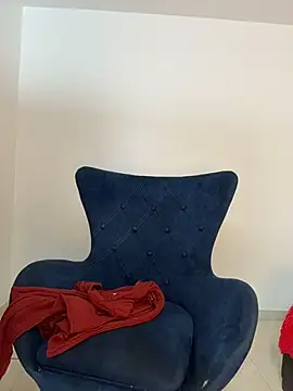 karenlennox1 online show from 03-05-26, 12:17