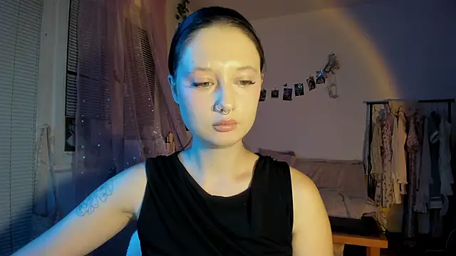 Snapshot of Jenny_darling_love chatting on 09-20-25, 06:09 Jenny darling love online show from 09-20-25, 06:09