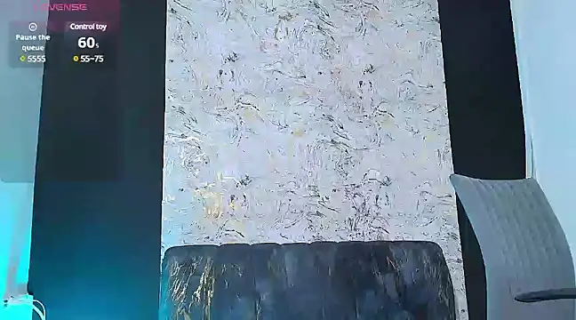 Snapshot of emilybaboo chatting on 01-10-25, 03:06 emilybaboo online show from 01-10-25, 03:06