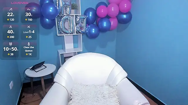 Snapshot of emilybaboo chatting on 02-24-25, 04:26 emilybaboo online show from 02-24-25, 04:26