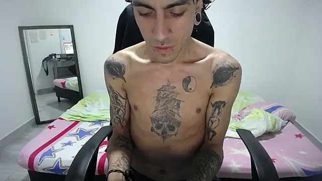 Snapshot of present_the_magic chatting on 03-27-26, 08:48 present the magic online show from 03-27-26, 08:48